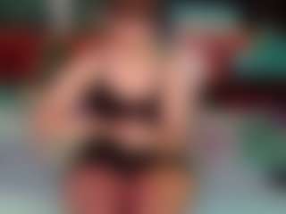 SaveTheBea's Live Sex Cam Show