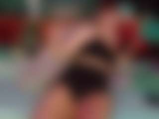 SaveTheBea's Live Sex Cam Show