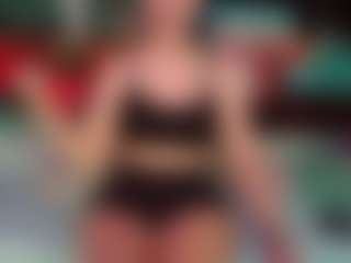 SaveTheBea's Live Sex Cam Show