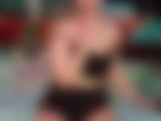 SaveTheBea's Live Sex Cam Show