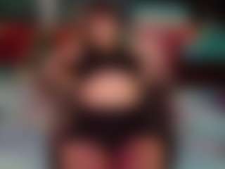 SaveTheBea's Live Sex Cam Show
