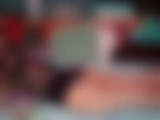 SaveTheBea's Live Sex Cam Show