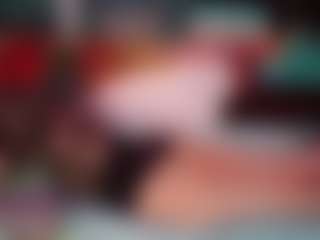 SaveTheBea's Live Sex Cam Show