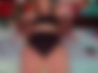 SaveTheBea's Live Sex Cam Show