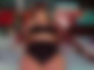 SaveTheBea's Live Sex Cam Show