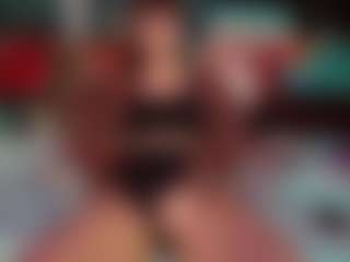 SaveTheBea's Live Sex Cam Show
