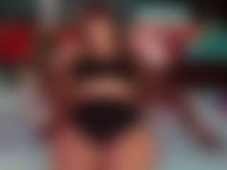 SaveTheBea's Live Sex Cam Show