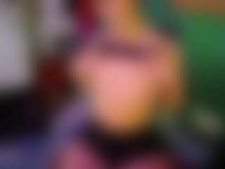 SaveTheBea's Live Sex Cam Show