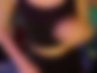 SaveTheBea's Live Sex Cam Show