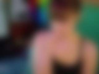 SaveTheBea's Live Sex Cam Show