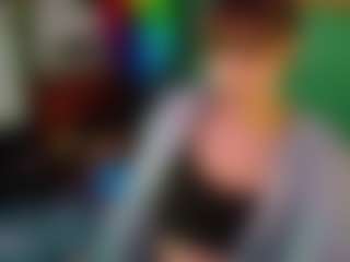 SaveTheBea's Live Sex Cam Show