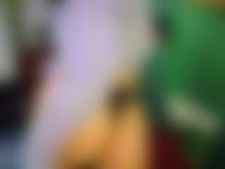 SaveTheBea's Live Sex Cam Show