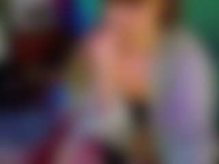 SaveTheBea's Live Sex Cam Show