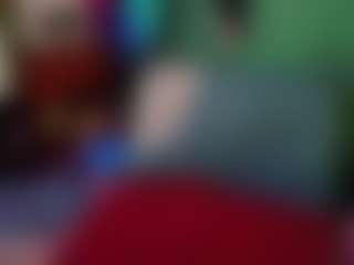 SaveTheBea's Live Sex Cam Show