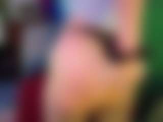 SaveTheBea's Live Sex Cam Show