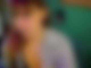 SaveTheBea's Live Sex Cam Show