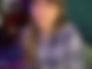SaveTheBea's Live Sex Cam Show