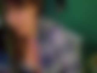 SaveTheBea's Live Sex Cam Show