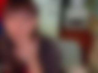 SaveTheBea's Live Sex Cam Show