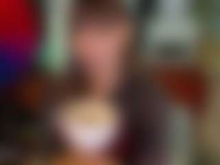 SaveTheBea's Live Sex Cam Show