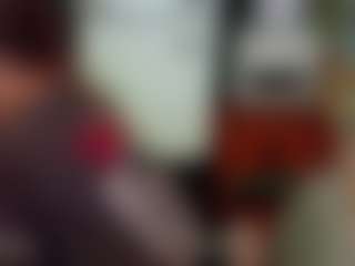 SaveTheBea's Live Sex Cam Show