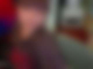 SaveTheBea's Live Sex Cam Show