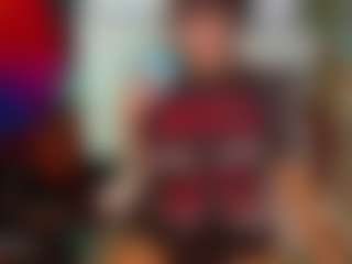 SaveTheBea's Live Sex Cam Show