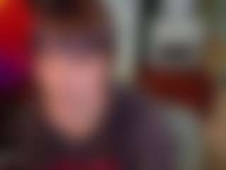 SaveTheBea's Live Sex Cam Show