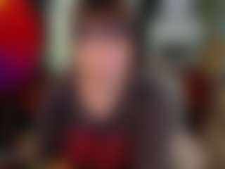 SaveTheBea's Live Sex Cam Show