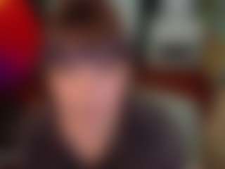 SaveTheBea's Live Sex Cam Show