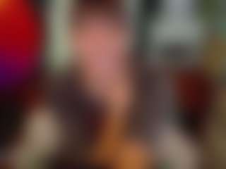 SaveTheBea's Live Sex Cam Show