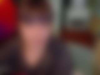 SaveTheBea's Live Sex Cam Show
