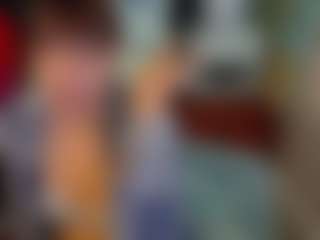 SaveTheBea's Live Sex Cam Show