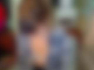 SaveTheBea's Live Sex Cam Show