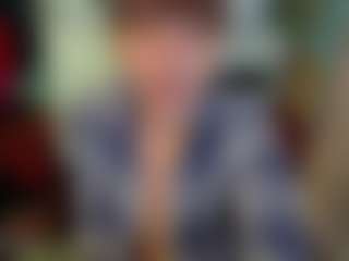 SaveTheBea's Live Sex Cam Show