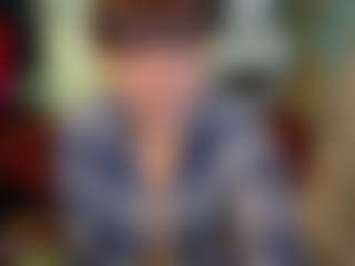 SaveTheBea's Live Sex Cam Show