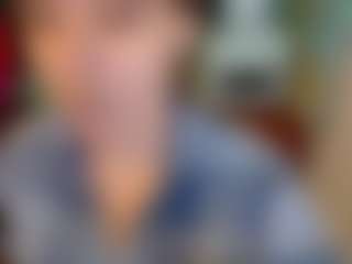 SaveTheBea's Live Sex Cam Show