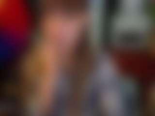 SaveTheBea's Live Sex Cam Show