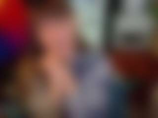 SaveTheBea's Live Sex Cam Show