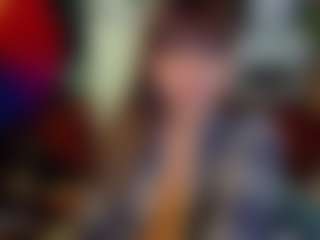 SaveTheBea's Live Sex Cam Show