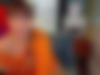 SaveTheBea's Live Sex Cam Show