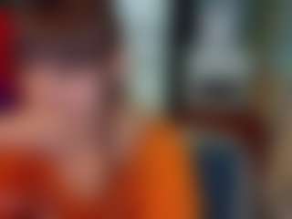 SaveTheBea's Live Sex Cam Show