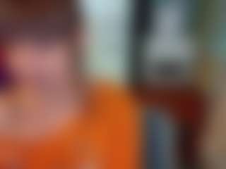 SaveTheBea's Live Sex Cam Show