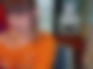 SaveTheBea's Live Sex Cam Show