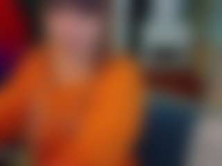 SaveTheBea's Live Sex Cam Show