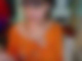 SaveTheBea's Live Sex Cam Show
