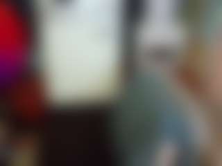 SaveTheBea's Live Sex Cam Show