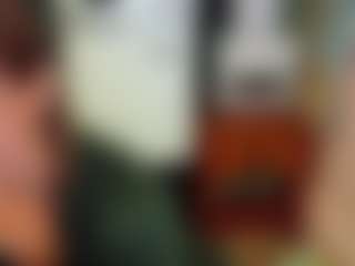 SaveTheBea's Live Sex Cam Show