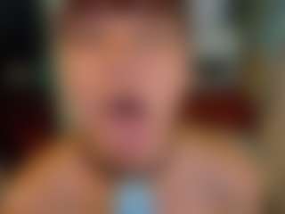 SaveTheBea's Live Sex Cam Show