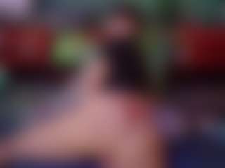 SaveTheBea's Live Sex Cam Show
